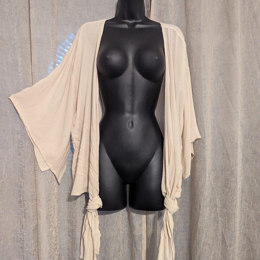 Final Touch Cream Kimono Sleeve Poncho - Picture 4 of 6